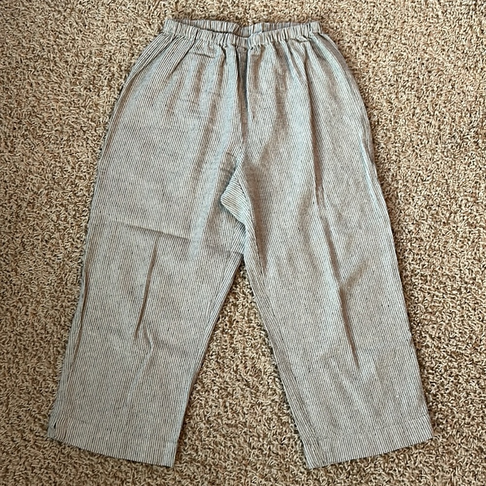 Chico’s linen cropped pants